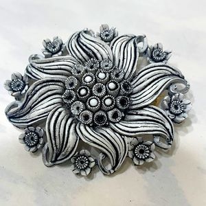 Vintage white black floral brooch